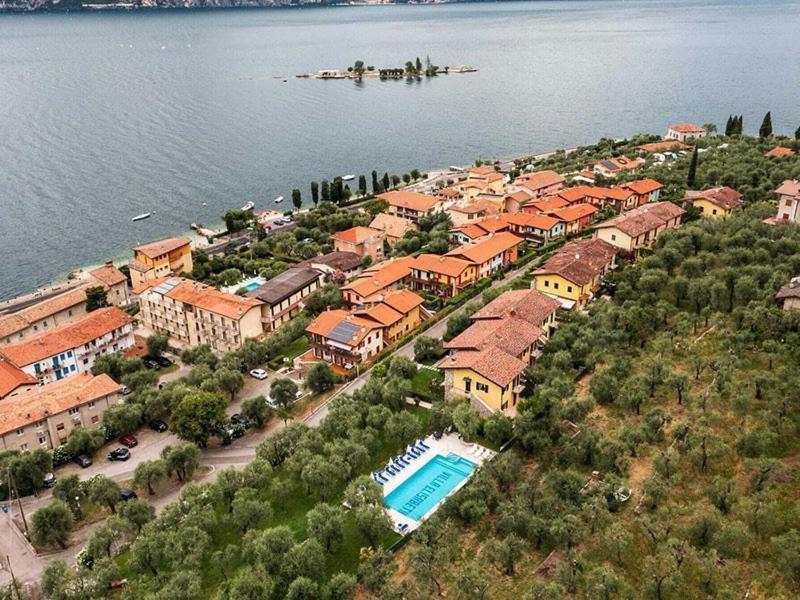 Appartamenti Elisabeth Бренцоне-суль-Гарда Экстерьер фото
